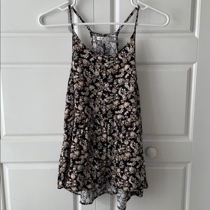 Adorable tank top!